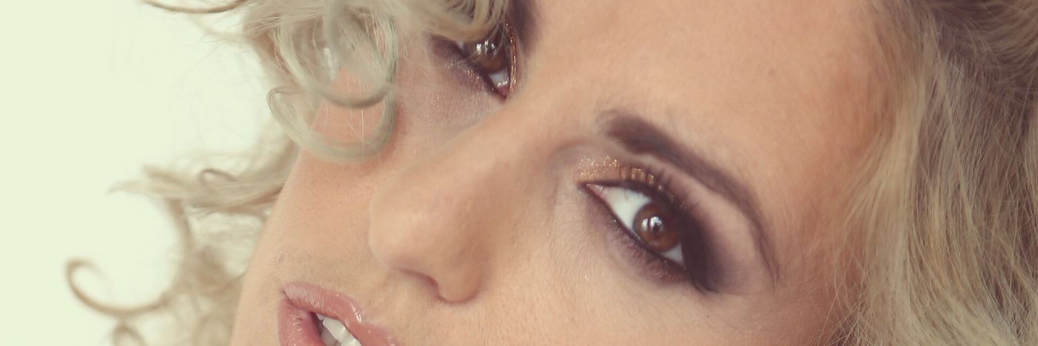 Ciennabmodel's profile banner image