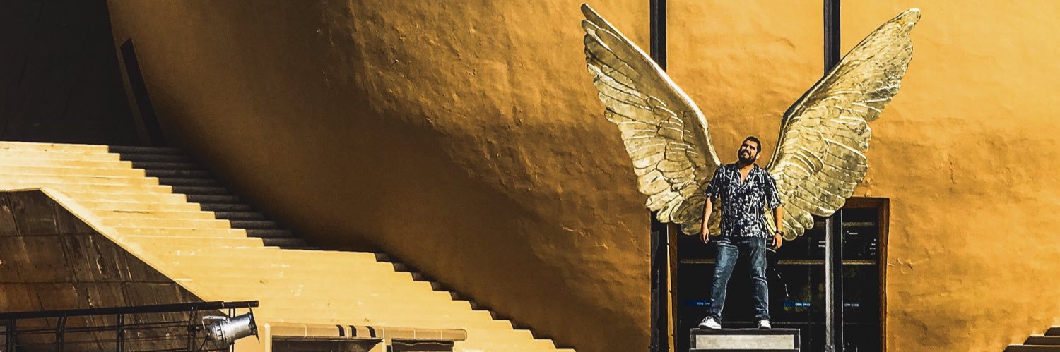 Enrique Vargas banner