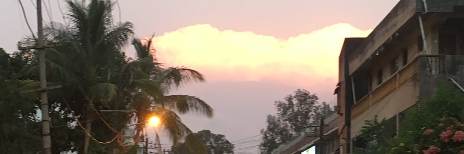 susmidaka's profile banner image