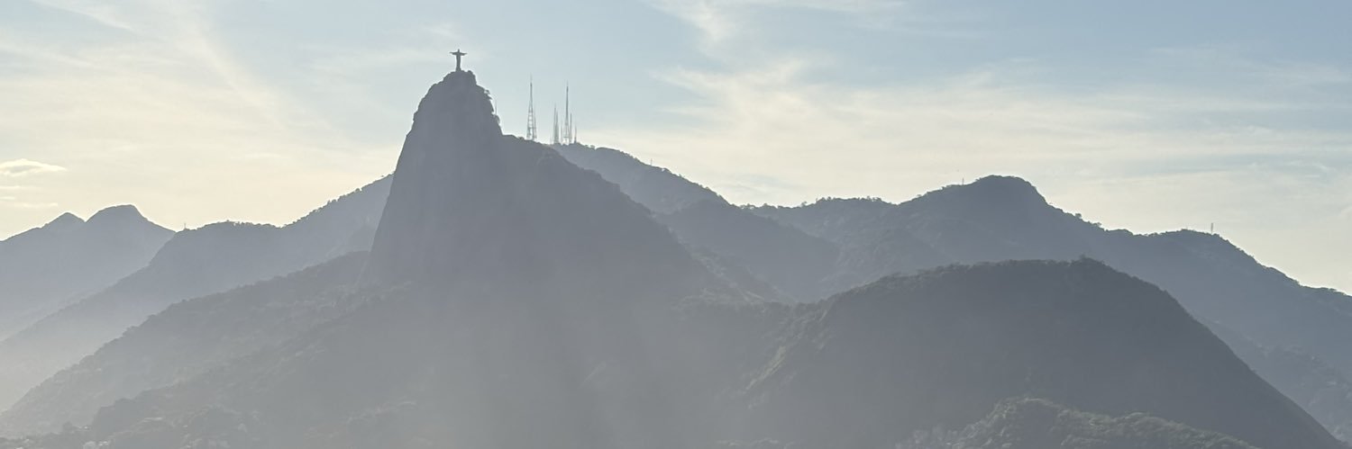 Isabele_Alves3's profile banner image