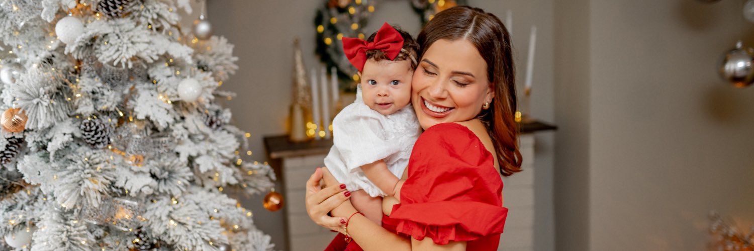 YeneSanchez's profile banner image