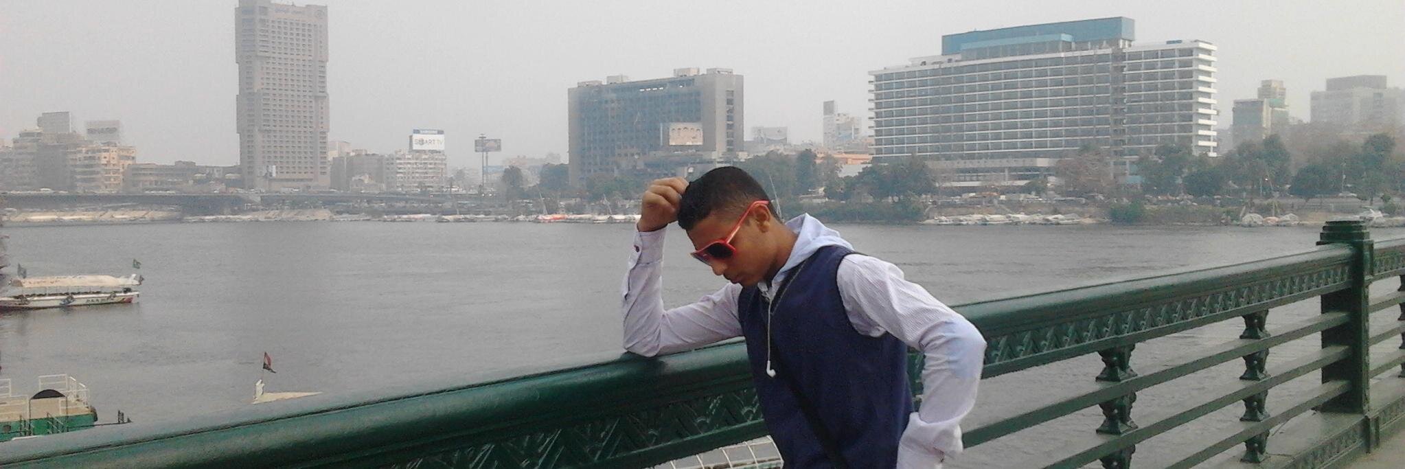 monm101040's profile banner image