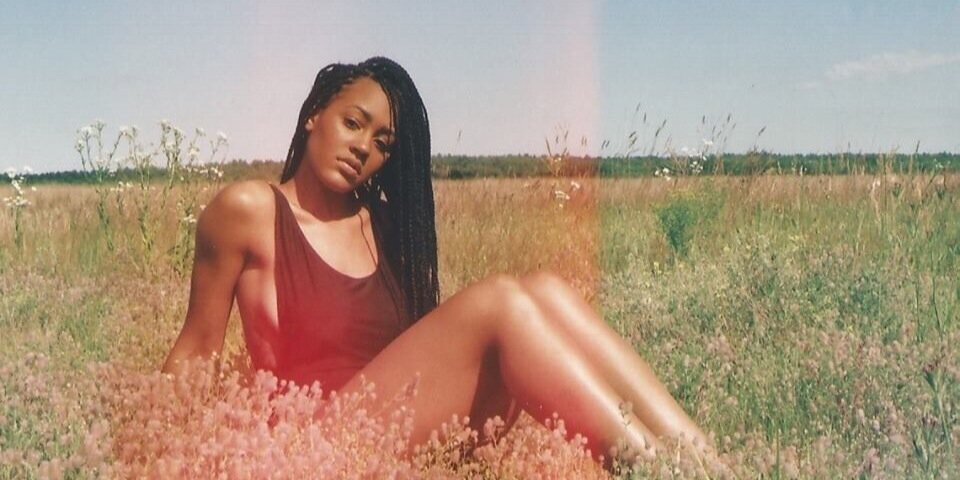 monezzy's profile banner image