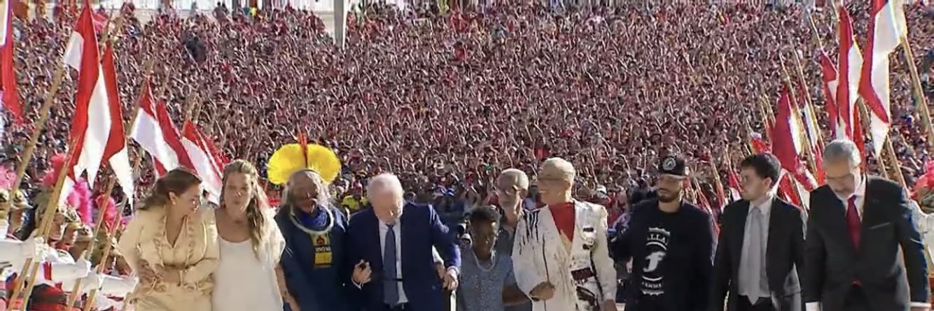 DebzCastanheira's profile banner image