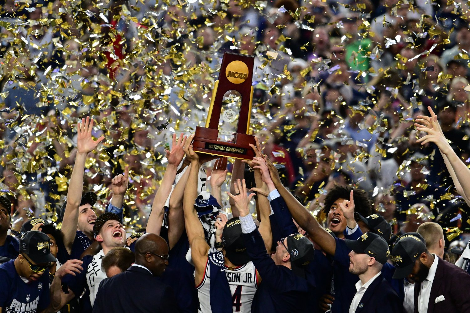 DeweyLukas's profile banner image