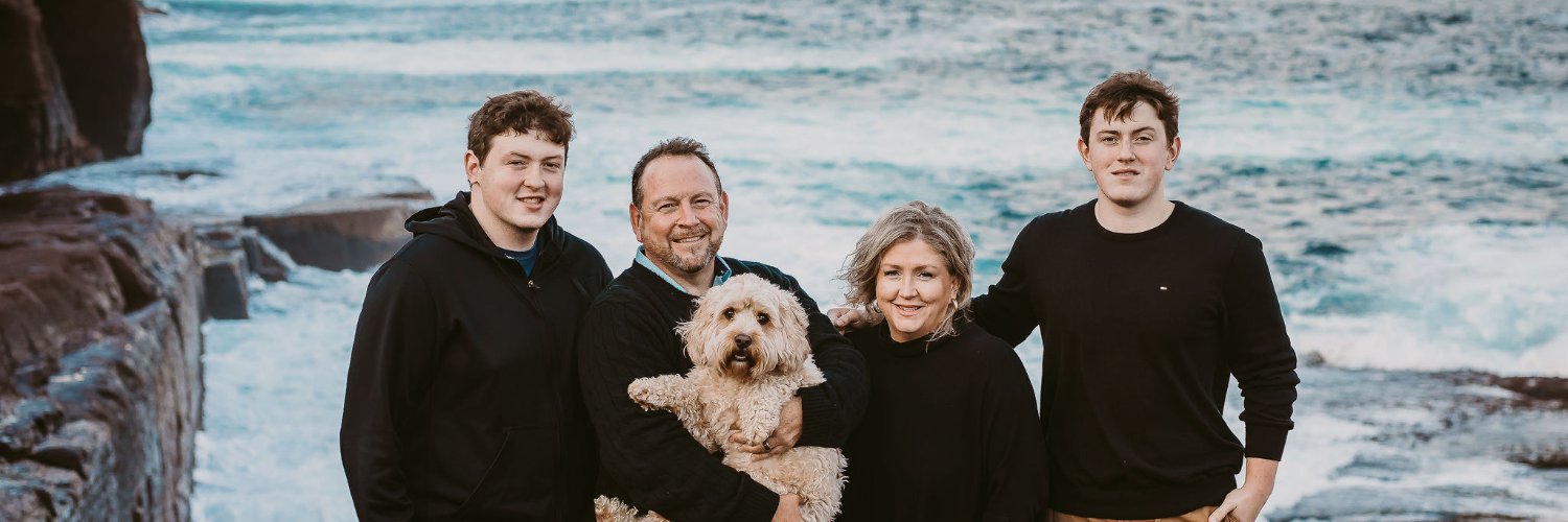 derekbsingleton's profile banner image