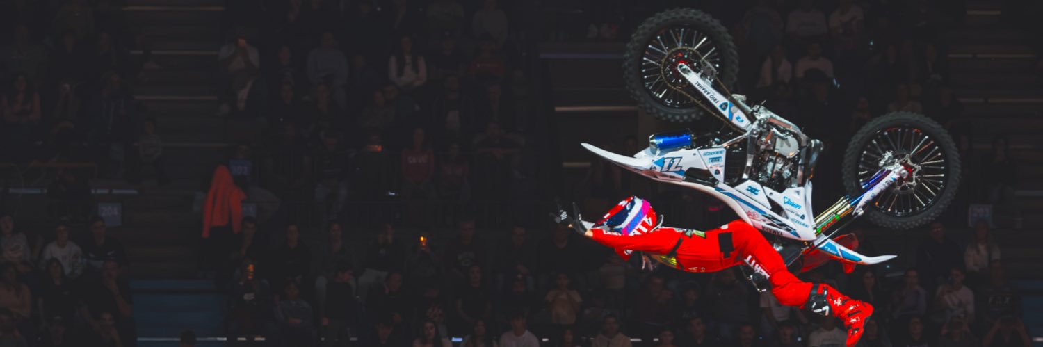 Danytorres71's profile banner image