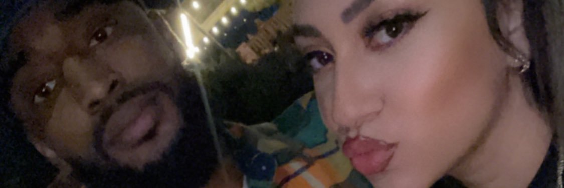 ZoYoung's profile banner image