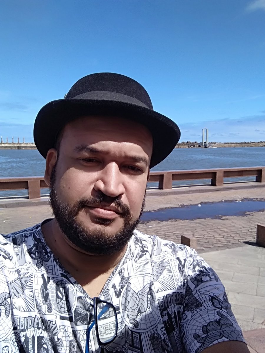zehistory's profile banner image