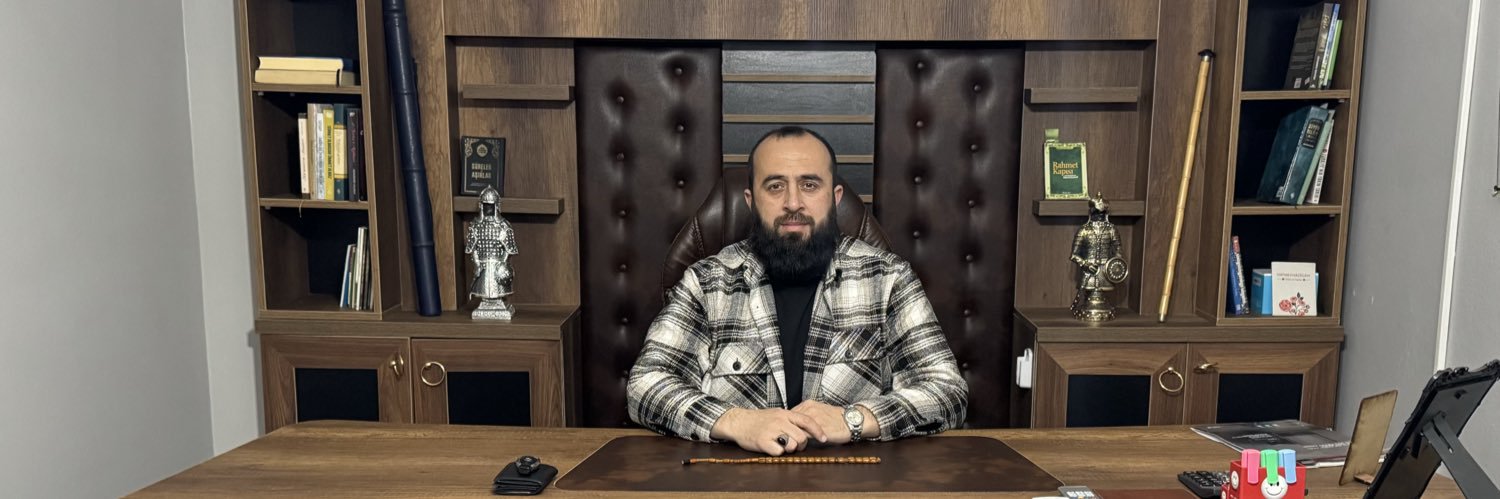 APismek's profile banner image