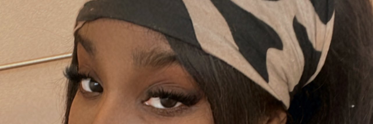 madi2fly's profile banner image