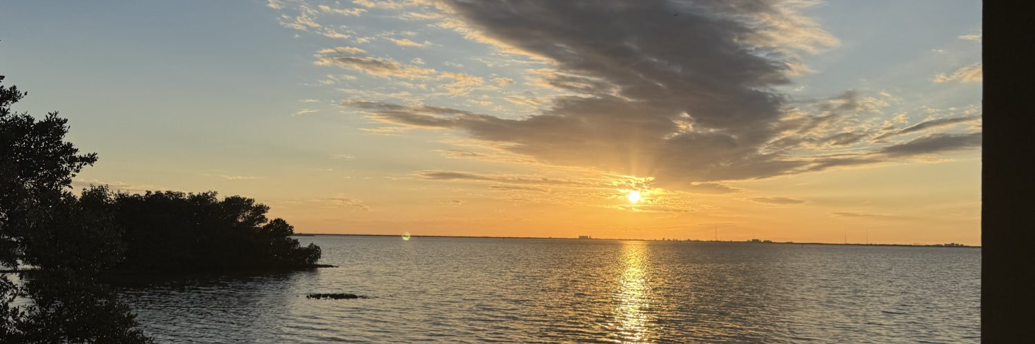 Katriele_'s profile banner image