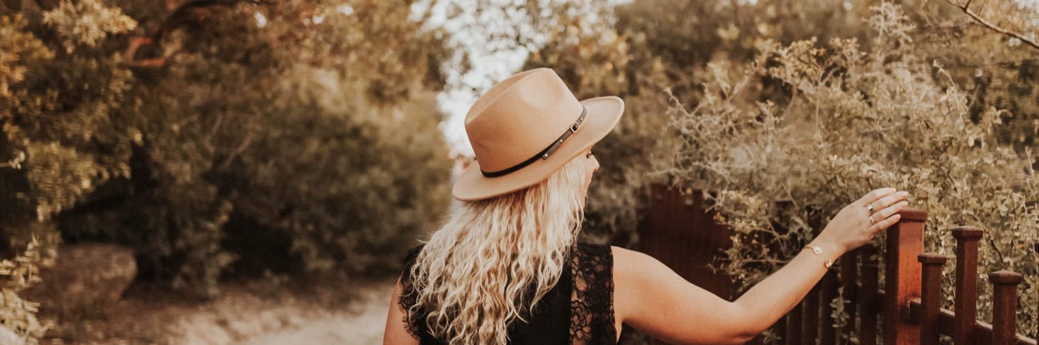 BChristine16's profile banner image