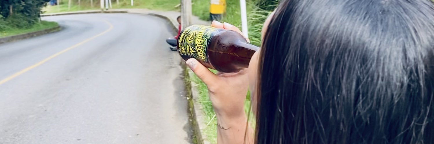 valeriamc97's profile banner image