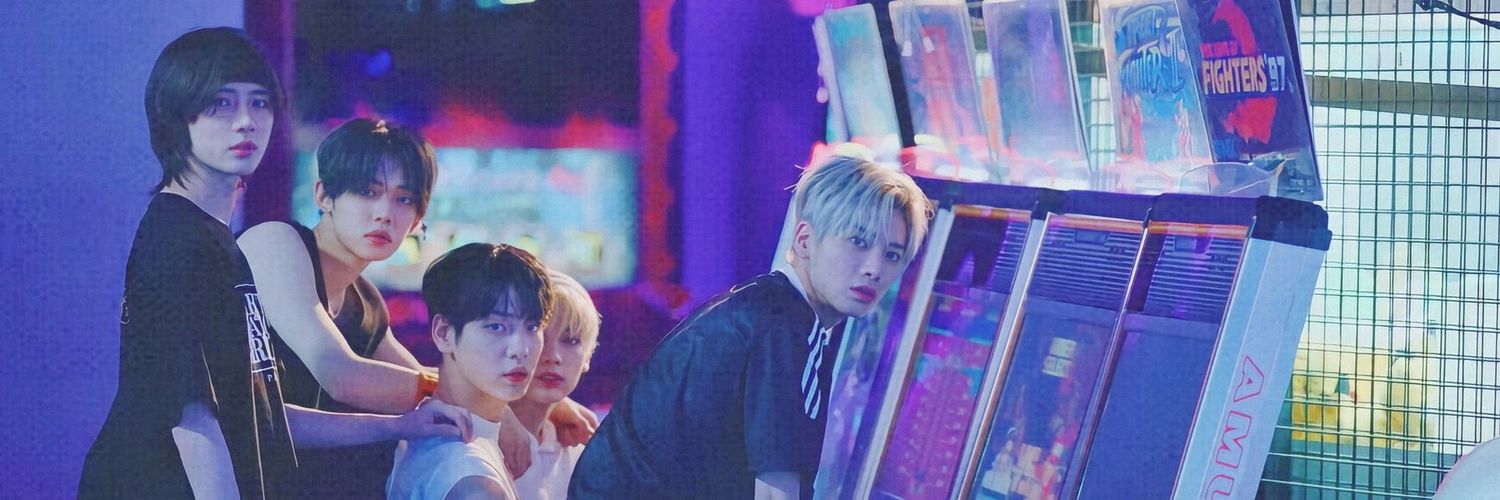 DEE banner