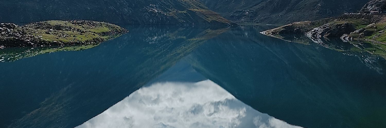 tasneemfida's profile banner image