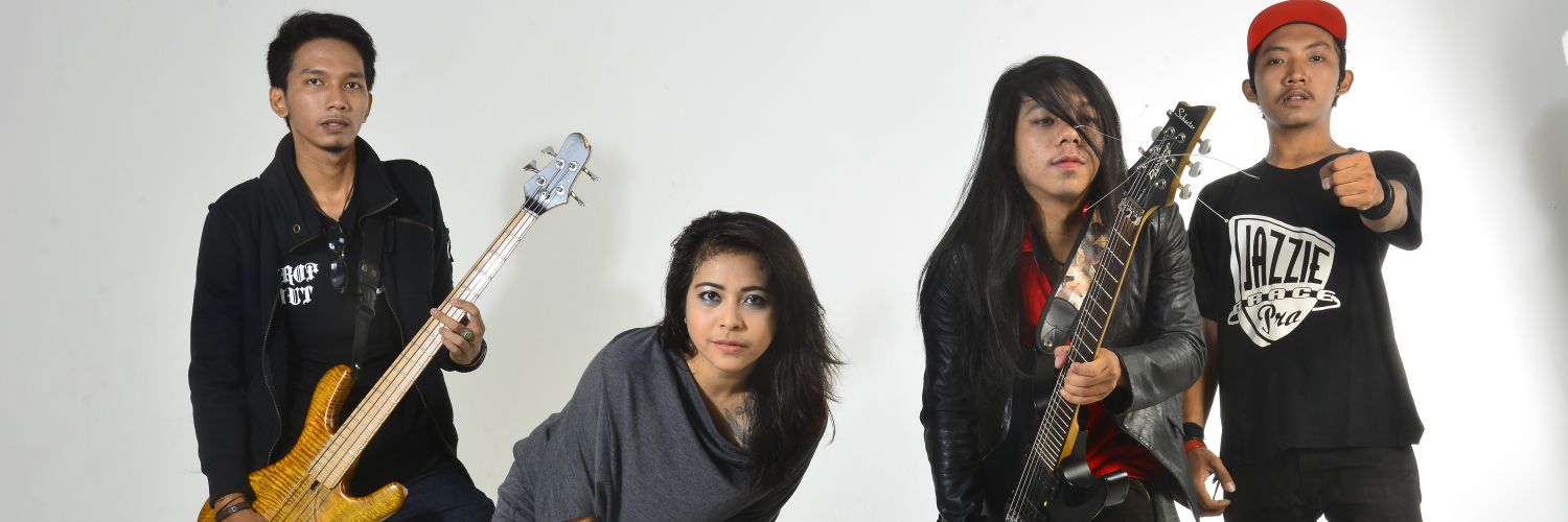 ceriahadini's profile banner image