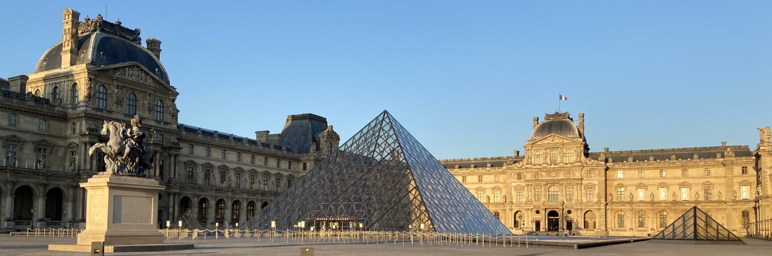 Laura From Paris banner