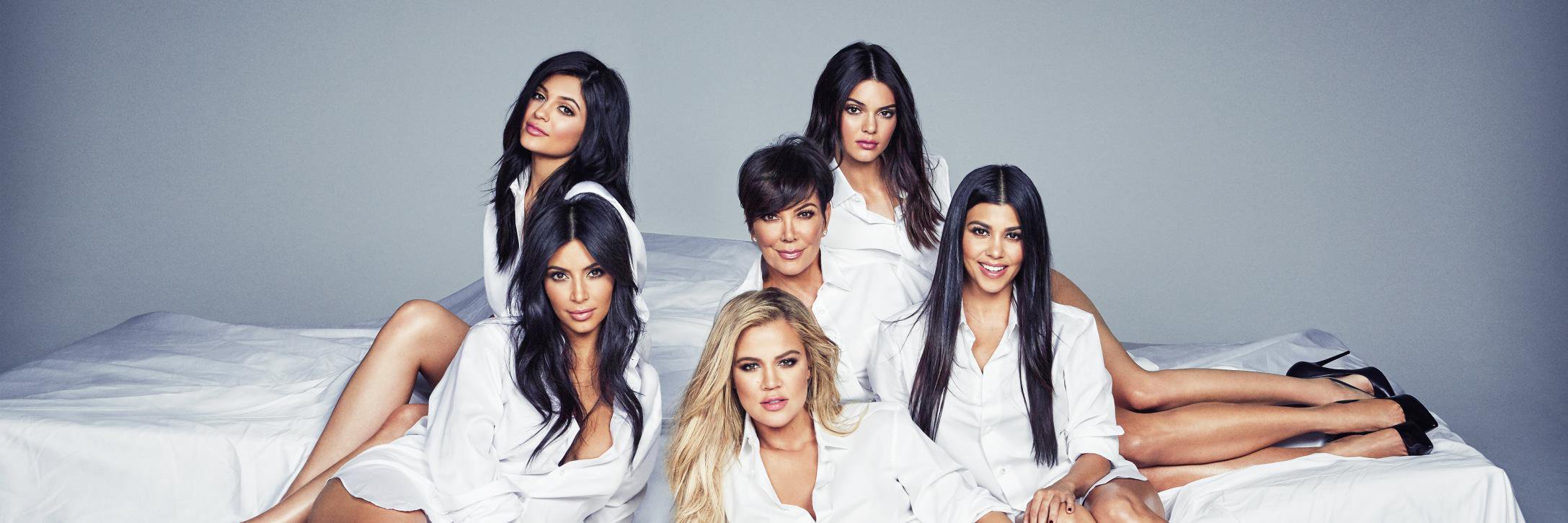 CosmopolitanCZ's profile banner image