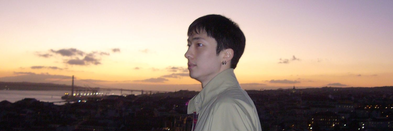 larullen's profile banner image
