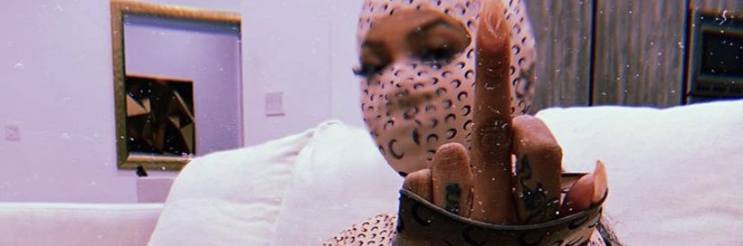 lovebombie's profile banner image