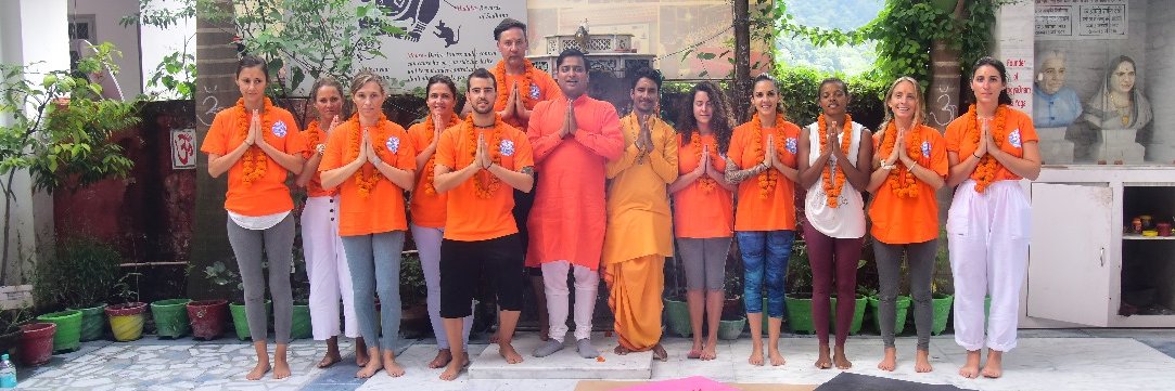 maayogaashram's profile banner image