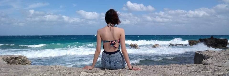 momo_axl's profile banner image