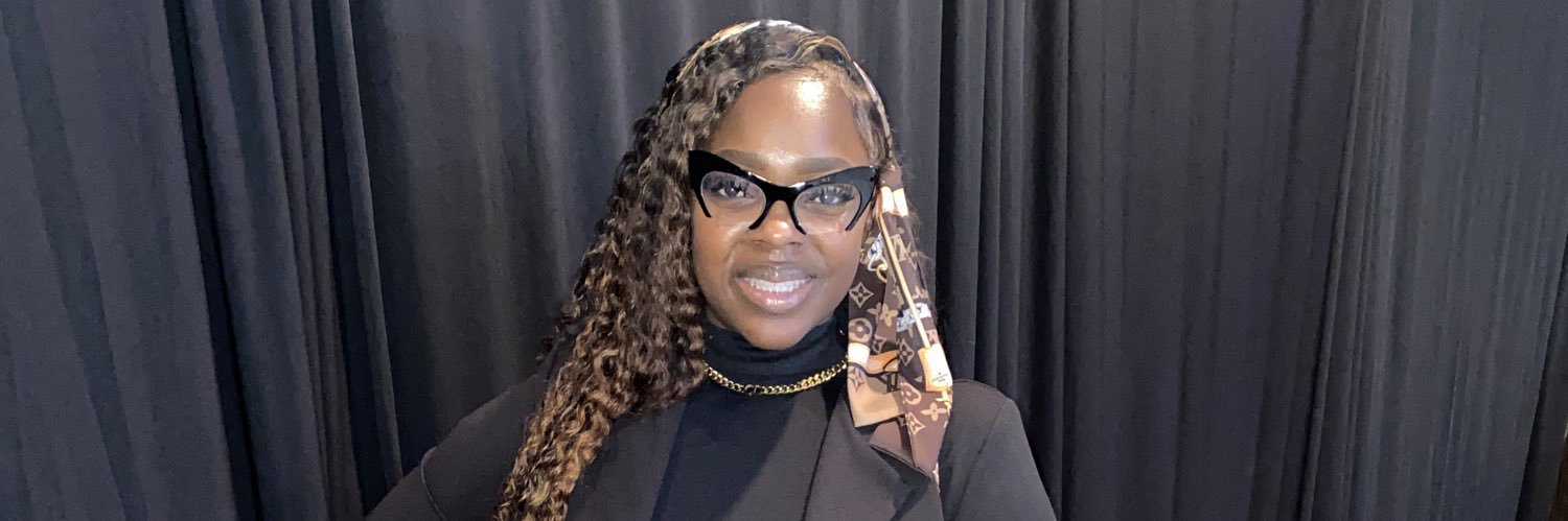 shisowell's profile banner image