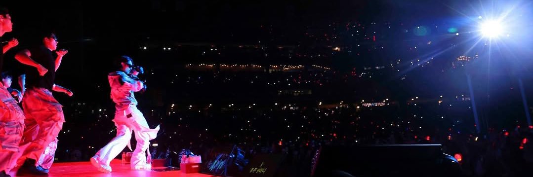 Yeosang flexed for me and I'll never be the same🛹 banner