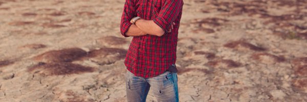 ebzandi Profile Banner