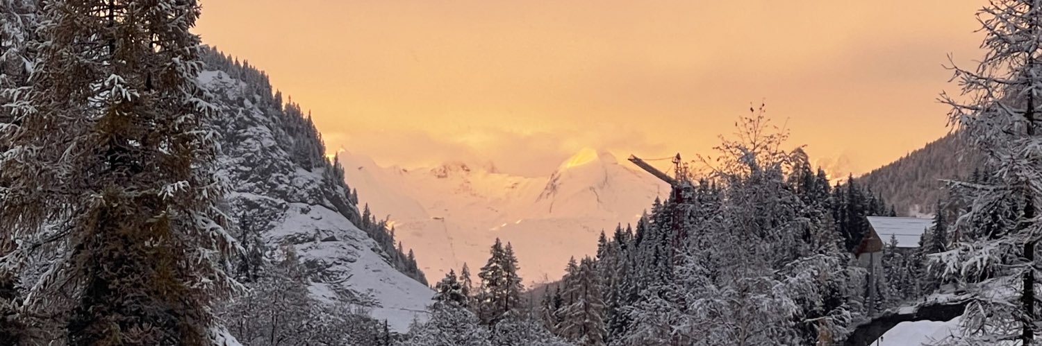 mnoaib's profile banner image
