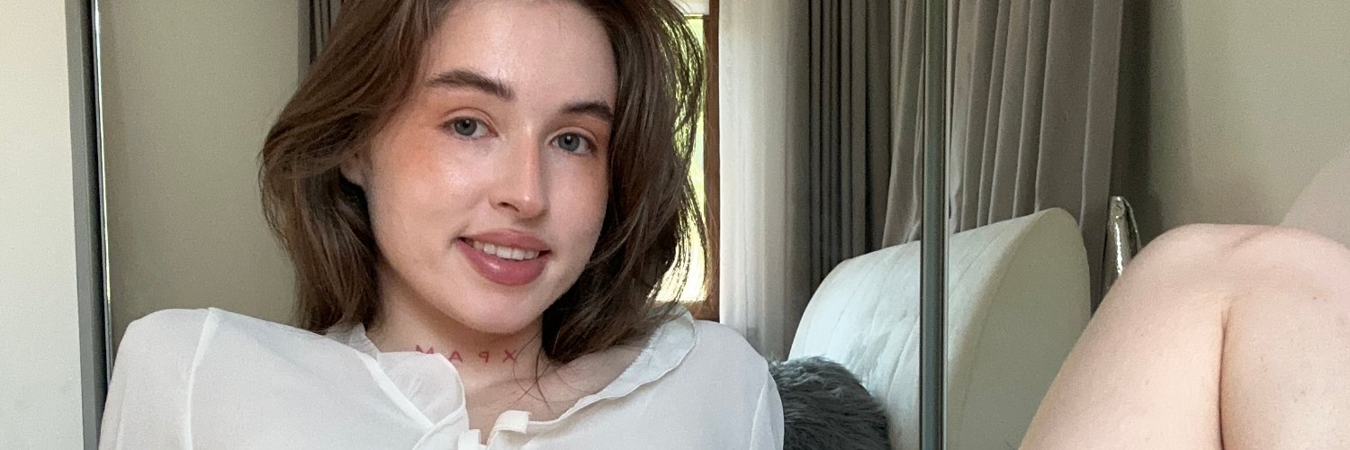 Mira Wonder 😇💗 banner