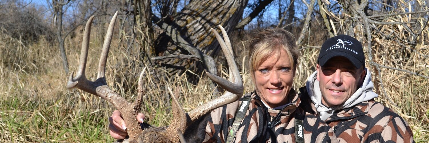 karin_holder's profile banner image