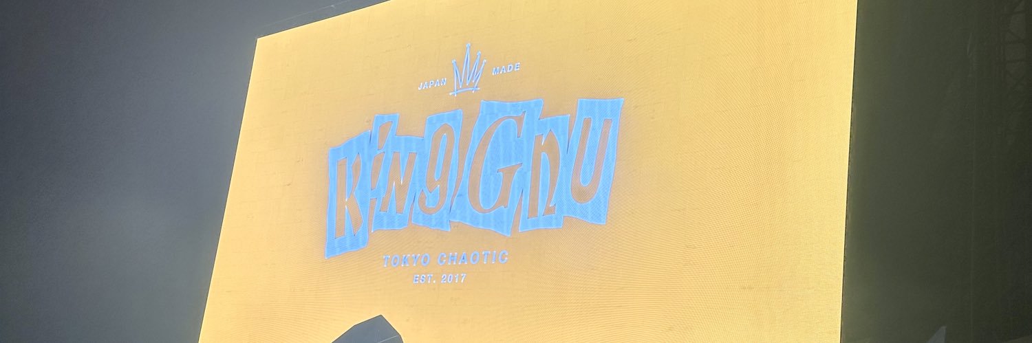 m8m8e's profile banner image