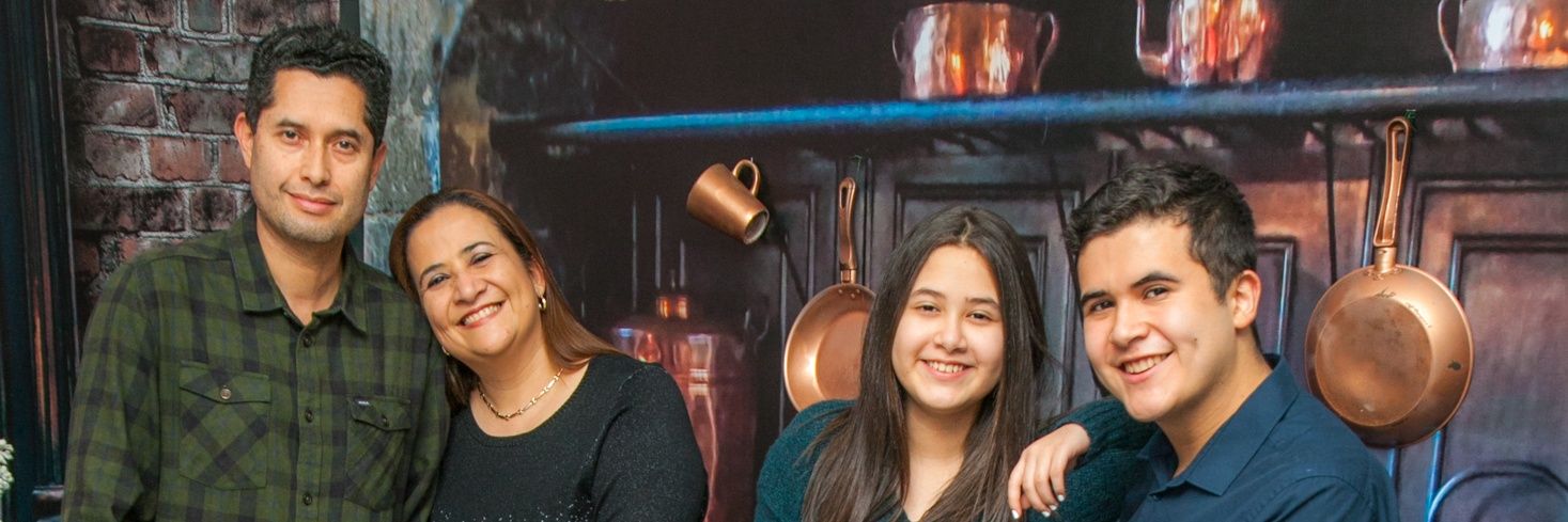 karinvilleda7's profile banner image