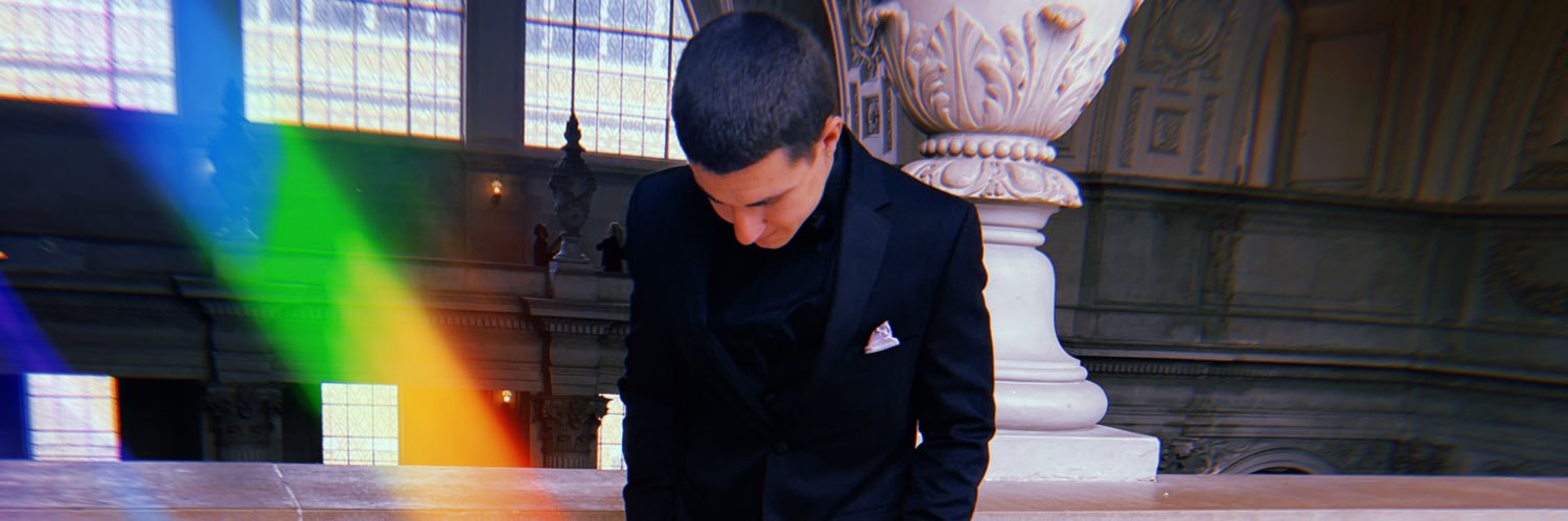 IZexri's profile banner image