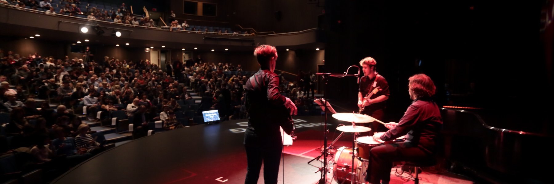 publicsalon's profile banner image