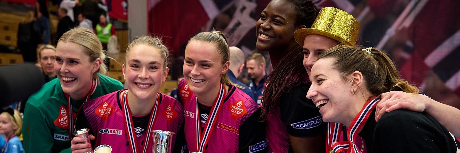 LYSA TCHAPTCHET banner