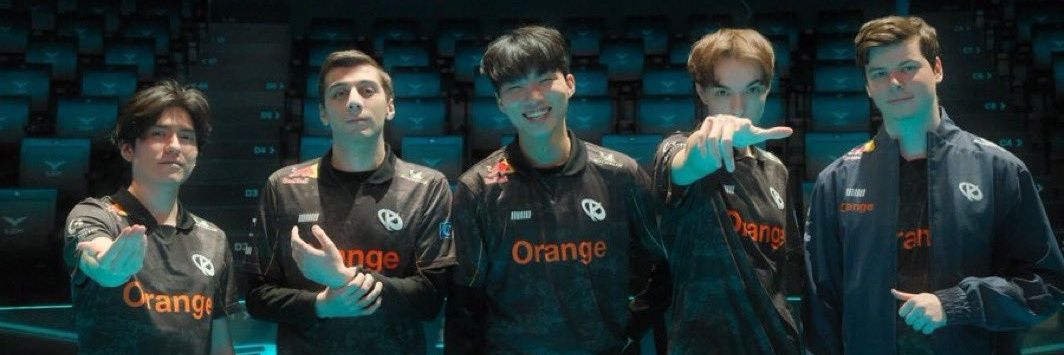 z_W0ng's profile banner image