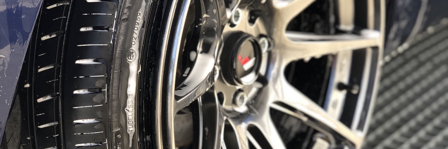 Riitos_18's profile banner image