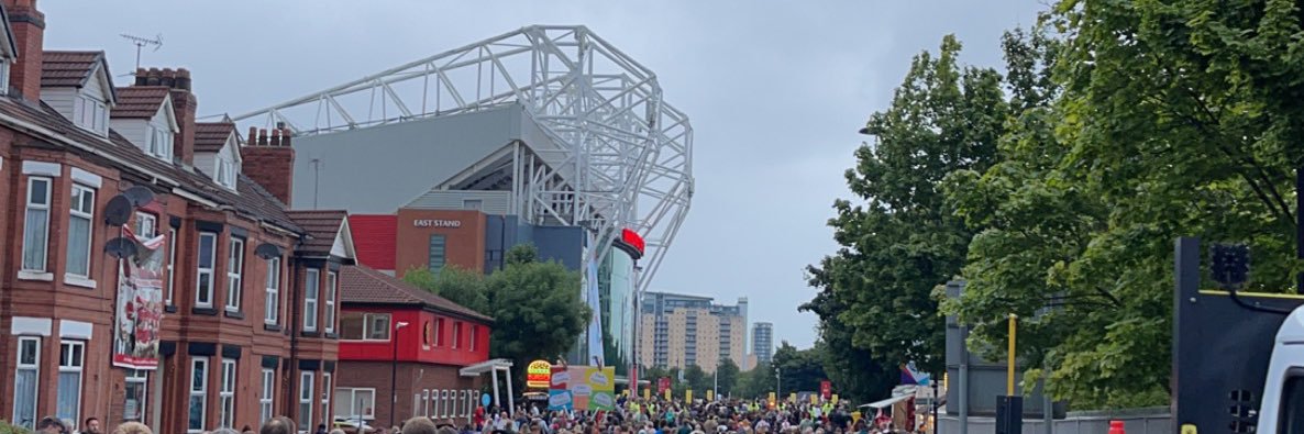 Hannah🐝 banner