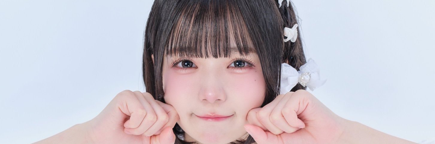 aksne196's profile banner image
