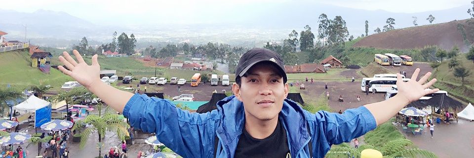 resmin8's profile banner image