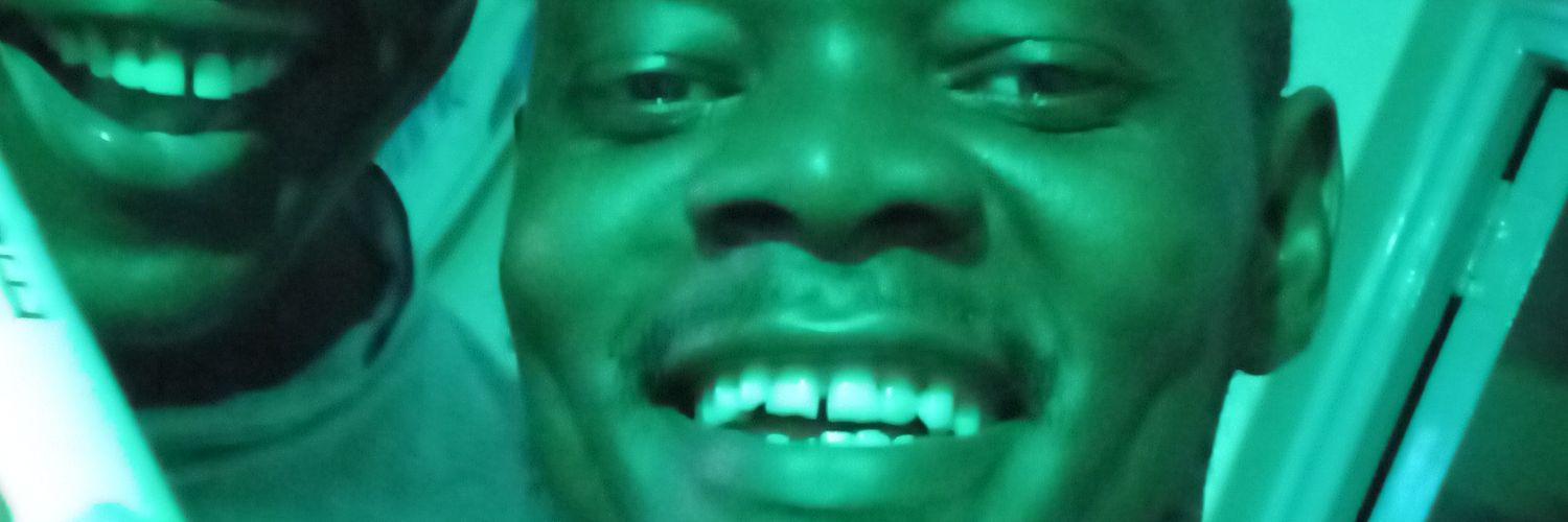 deecashmaney's profile banner image