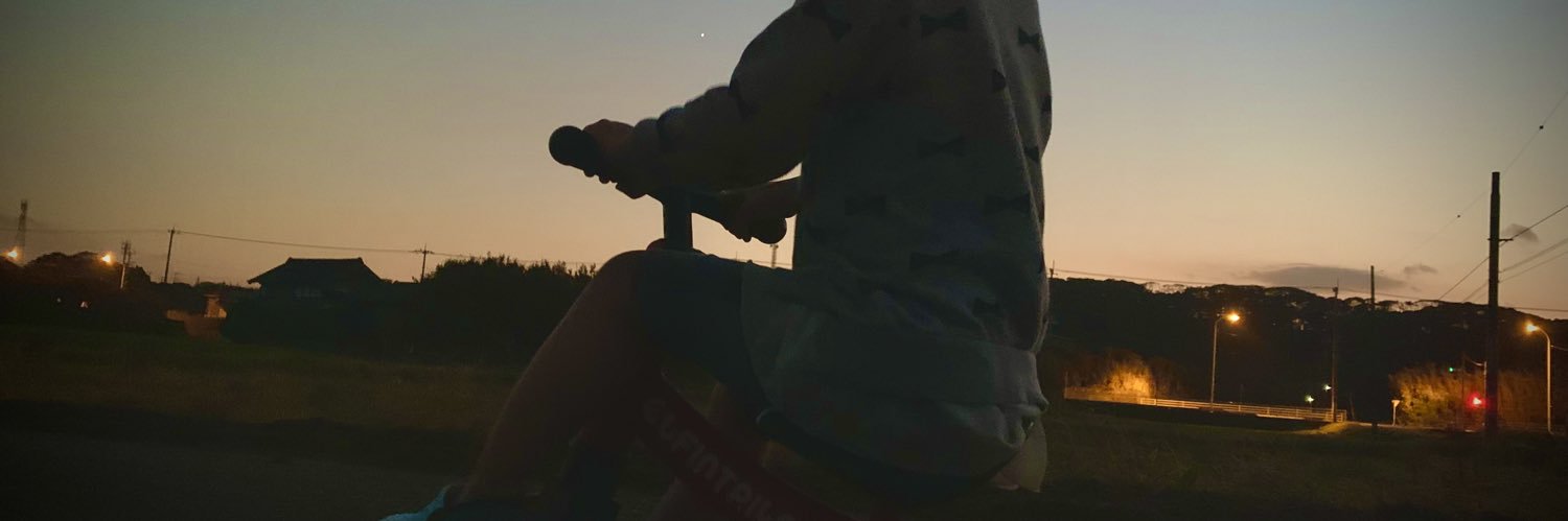 Poonchan_4's profile banner image