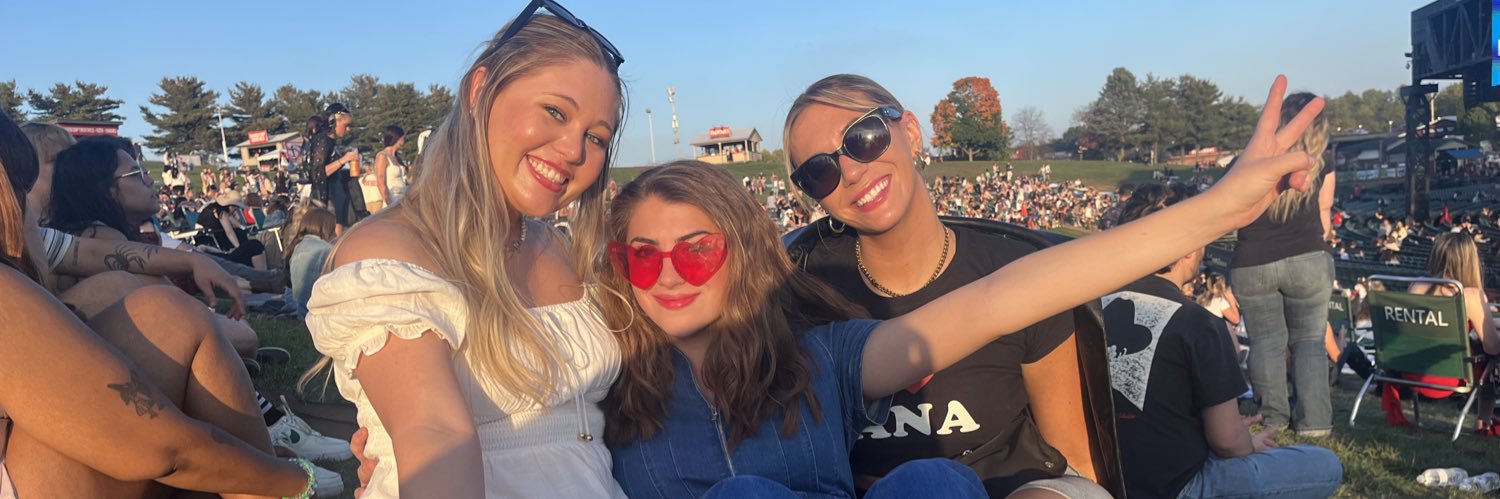 taylor_ozimek's profile banner image
