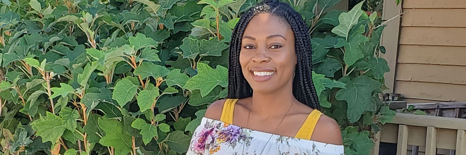 misstee's profile banner image