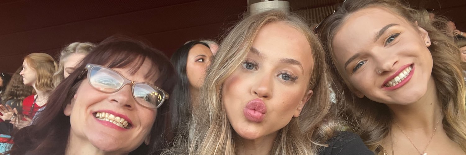 tashbowessss's profile banner image