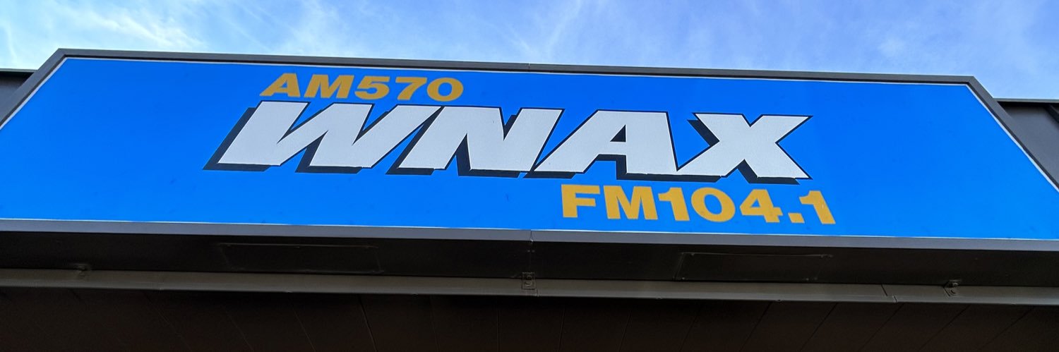 WNAX Radio banner