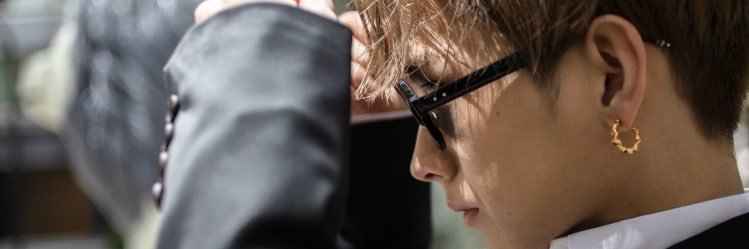 8090E's profile banner image